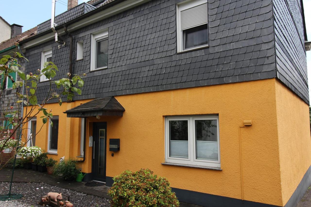 Privatzimmer Haus Gruenewald Solingen Ngoại thất bức ảnh